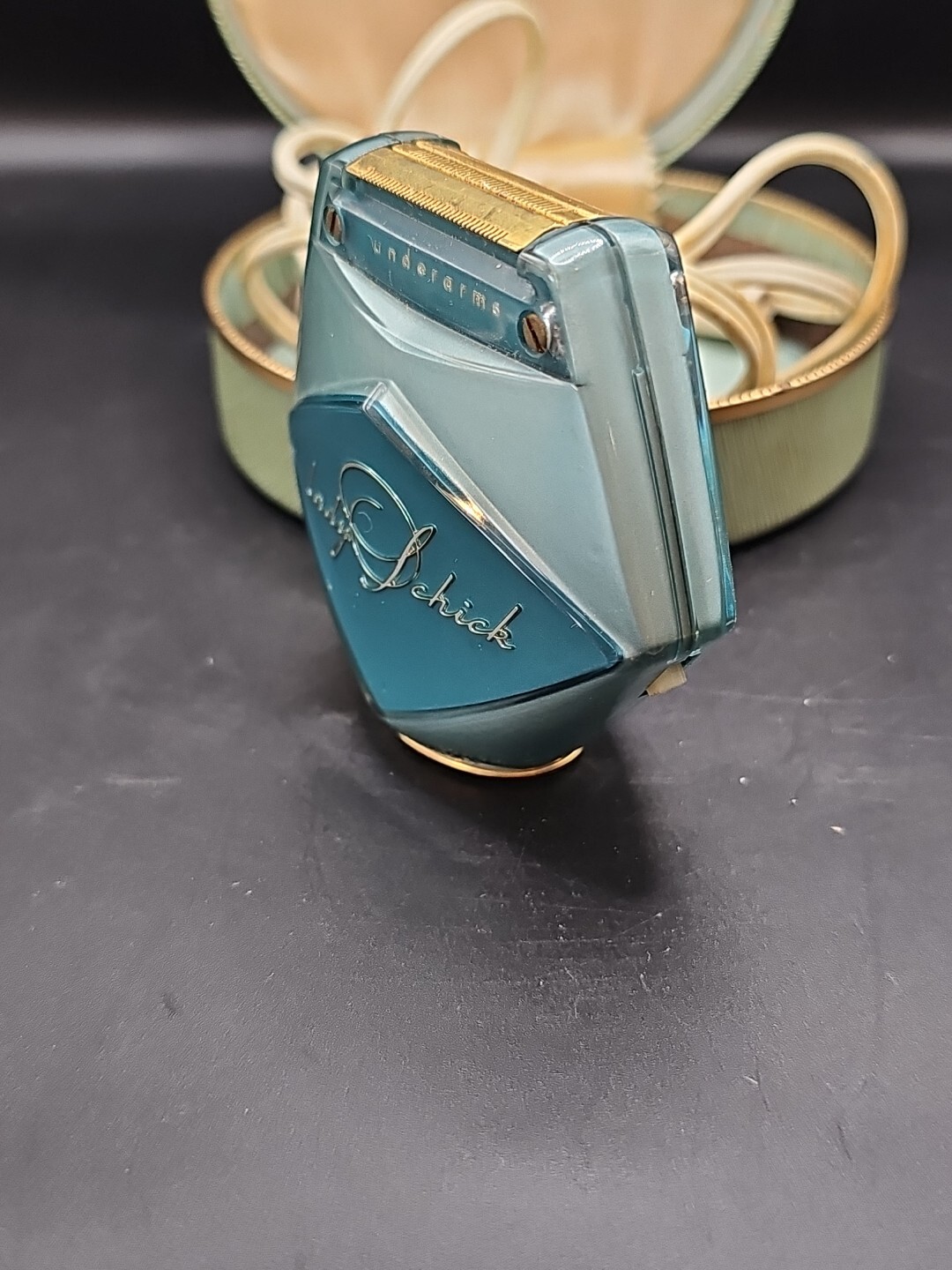 Vintage Lady Schick Electric Shaver blue in case 1960's? Nice works mcm