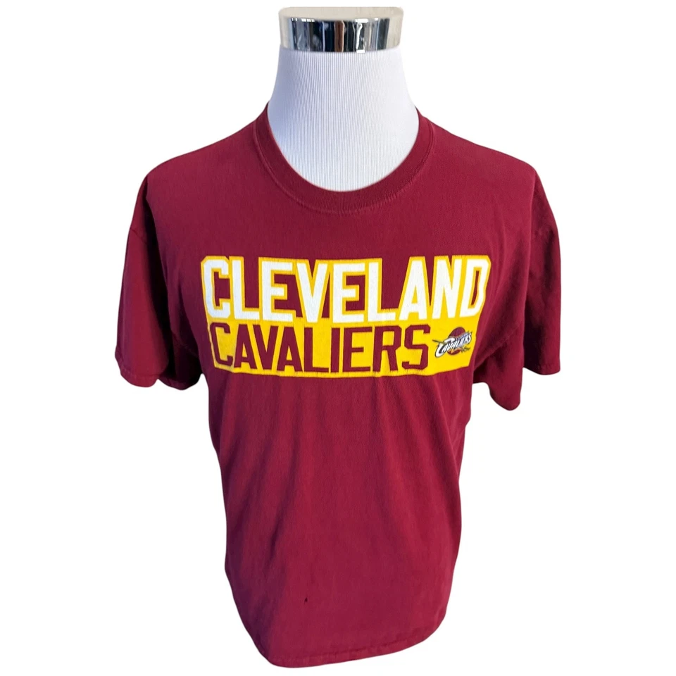 Винтажная мужская футболка Cleveland Cavaliers Lebron James размер XL красный баскетбол - Изображение 4 из 4
