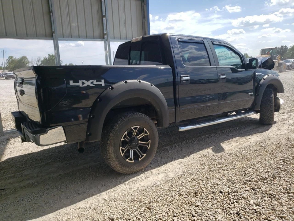 2012 FORD F150 Fuel Filler Door BLACK - Imagem 4 de 4