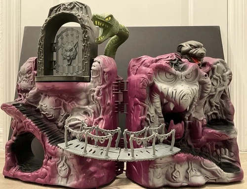 Masters of the Universe Original Vintage Snake Mountain 1980’s Play set
