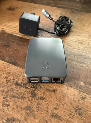 Raspberry Pi 4 Model B, 1 GB RAM, Inkl. Zubehör