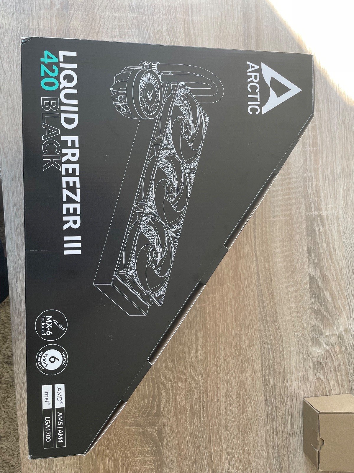 Watercooling Arctic Liquid III 420 avec ventilateur VRM pour un PC ultra silencieux
