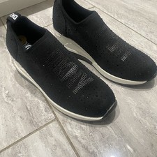DKNY Embellished Logo Slip On Sneaker Shoes Women  s Size 8
