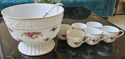 Royal Albert OLD COUNTRY ROSES  Punch Bowl set w/ 6 Cups  & Ladle (See descript)
