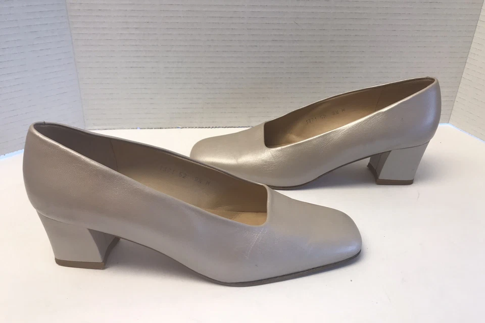 Zapatos de salón Enzo Angiolini para mujer 8,5 m champán cuero suave cremoso tacón grueso España Foto 2 de 4