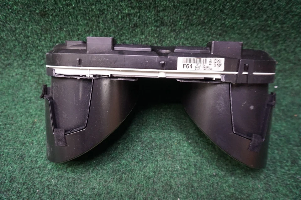 2011 HYUNDAI GENESIS COUPE medidor de velocidade cluster OEM 940112M090 125.154K MI - Imagem 4 de 4