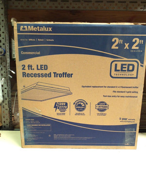 METALUX / COOPER LIGHTING 2 ft. LED RECESSED TROFFER 120-277 V