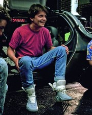 MICHAEL J FOX 8x10 PHOTO 1 BEHIND THE SCENES - BACK TO THE FUTURE WM