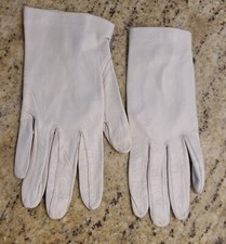 Vintage Size S 6.5 Gray Soft Leather 8" Gloves Pearly Wrist Button