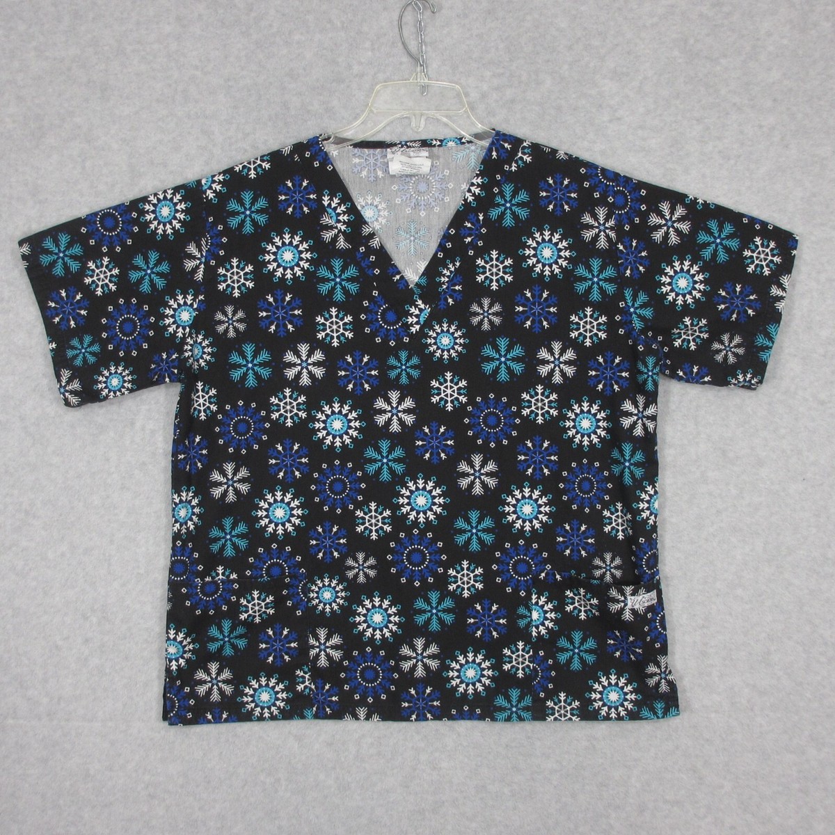 UA Scrubs Women's Scrub Top Black Snowflake Blue White Large