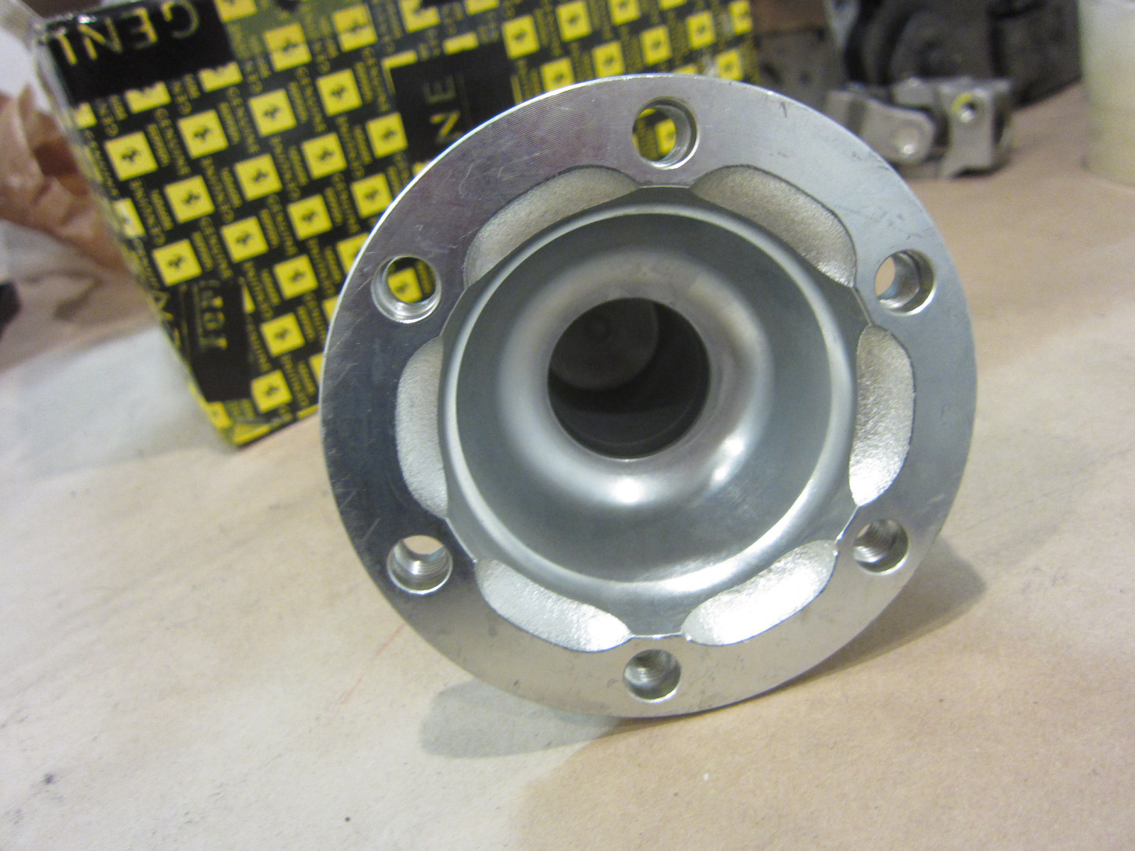 Ferrari 360,Enzo Maserati 4200 - RH Shaft For Differential - P/N199055