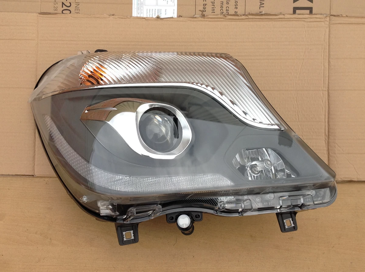 MERCEDES SPRINTER W906 XENON HEADLIGHT HEADLAMP RIGHT SIDE 