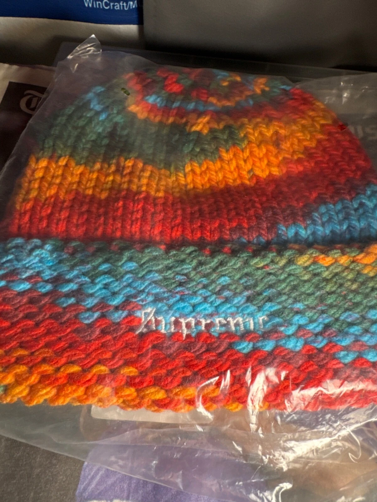 SUPREME GRADIENT SPACE DYE BEANIE OS MULTICOLORE (SS24 SEMAINE 1) 100 % AUTHENTIQUE NEUF