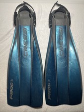 Cressi Men's Frog Fins Scuba Diving Sizes M-L Adjustable Blue
