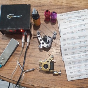 2 coil tattoo machines, power supply, and more