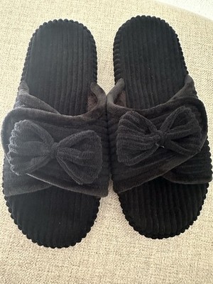 Woman s Slippers Size 38/39 Brand New In Box