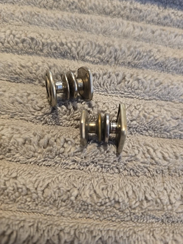 Gemelos victorianos estilo a presión vintage madreperla diferentes formas y blancos Foto 4 de 4