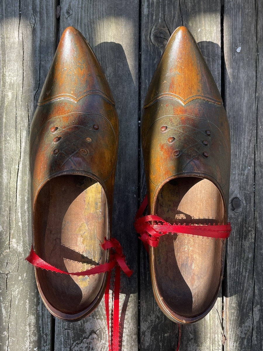 OLD HANDS CARVED レザーフラットシューズ Antique Wooden Shoes; Hand Carved; Irish? | eBay