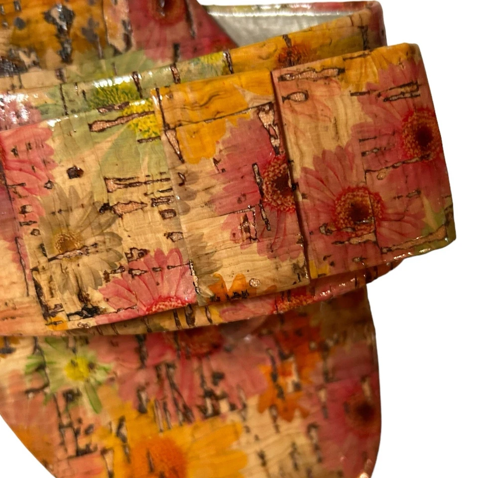 Moda Spana Size 7.5 Floral Slide Sandals Has Flaw - Image 3 of 4