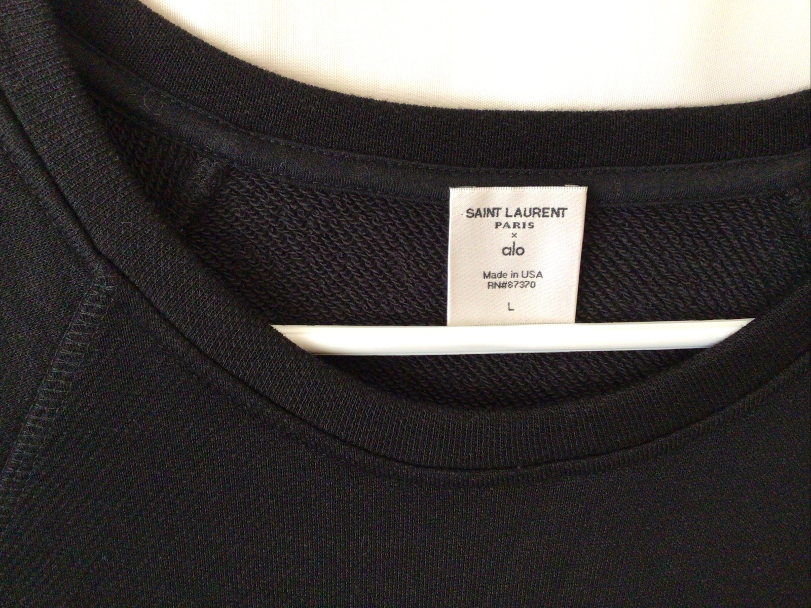Maglione Saint Laurent Paris X Alo RN#87370 senza maniche allenamento nero nuovo senza etichette