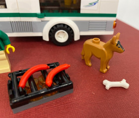 Lego 2017 ☆ City ☆ Recreation - Van & Caravan Set #60117 - Retired