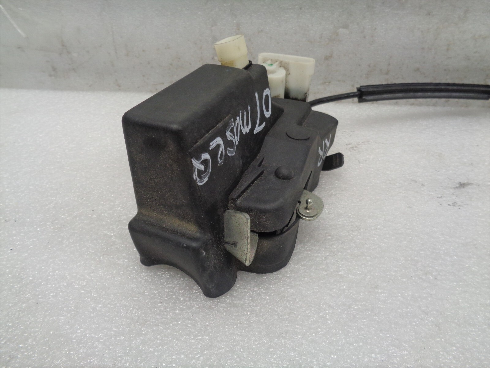04-08 Maserati Quattroporte Rear Right Door Lock Latch Actuator OEM AK2209246