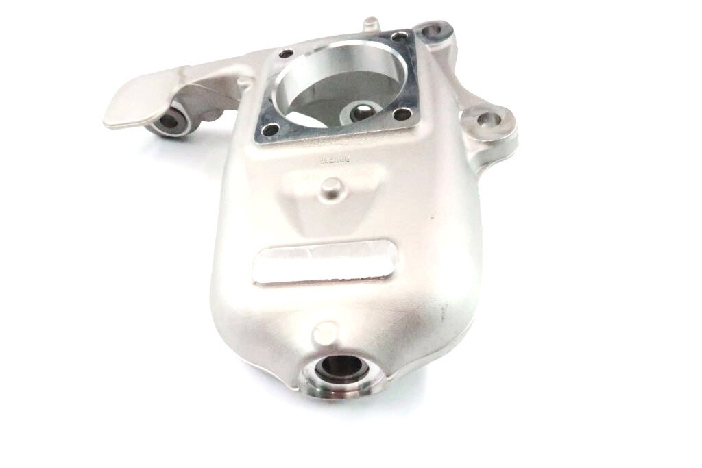 Maserati Quattroporte Granturismo left front suspension spindle knuckle