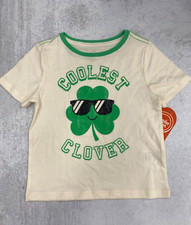 3T Short Sleeved T-Shirt cream with COOLEST CLOVER St. Patrick's Day