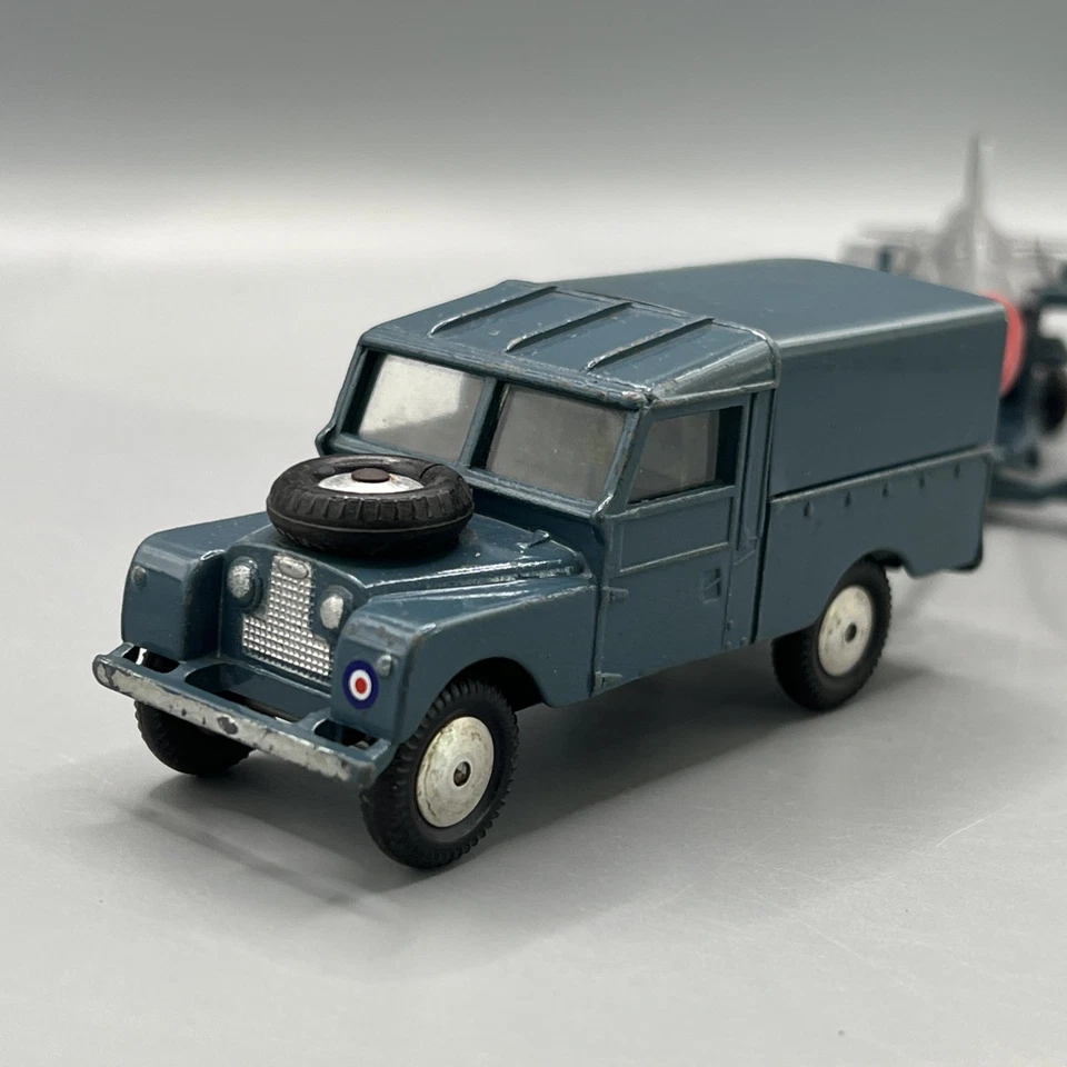Corgi Toys Thunderbird Guided Missile RAF Land Rover Gift Set No. 3 Original Box - Image 3 of 4