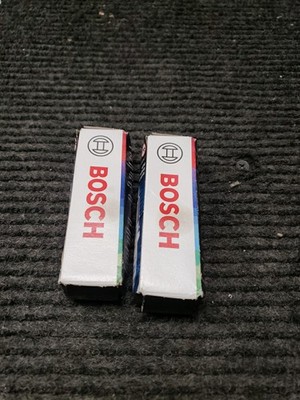 Spark Plug Bosch Automotive (6702) OE Fine Wire Platinum Spark Plug - Pack of 2