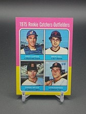 1975 Topps Mini Baseball Cards 9