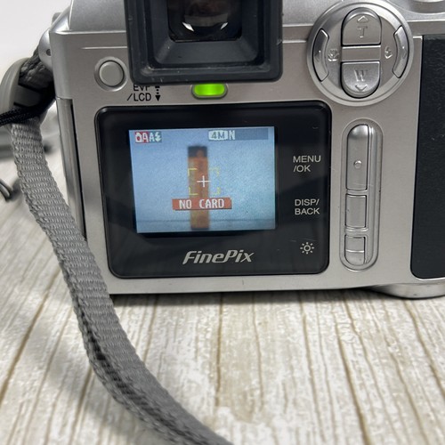 FUJIFILM FinePix S3100 4MP Digital Camera With 6x Optical Zoom Tested Working ✅ - Picture 8 of 14