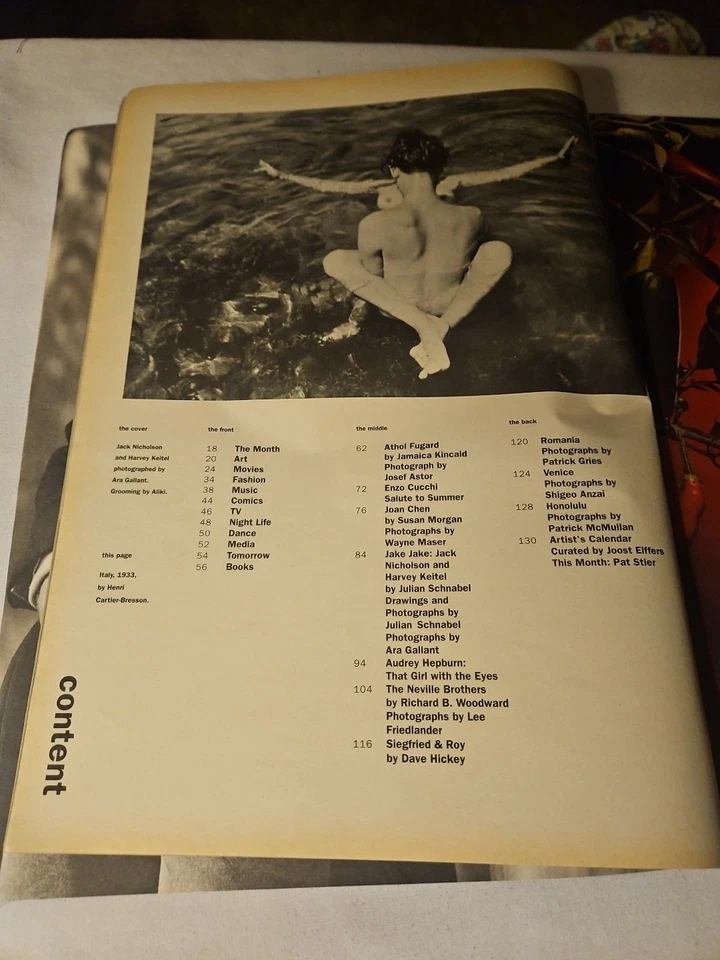 1990 August, INTERVIEW Magazine, Jack Nicholson & Harvey Keitel (MH54) Foto 2 de 3