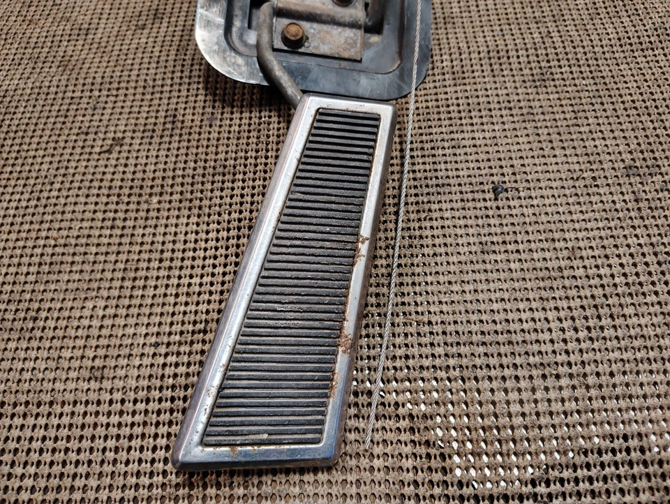 Pontiac GTO LeMans Tempest Accelerator 1970 1971 1972 conjunto de pedal de gasolina Foto 2 de 4