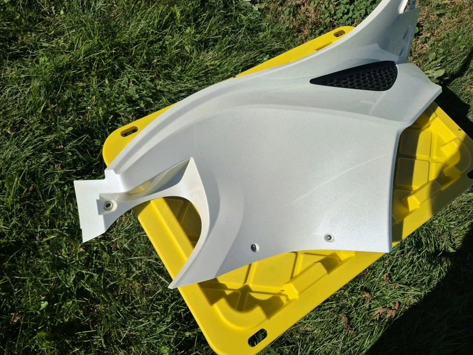 2012 Can-Am белый LH верхняя панель белый модель 705006168 - Изображение 2 из 4