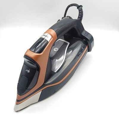 Rowenta Dampfbügeleisen Bügelgeräte Steamforce Pro 3200W hohe Leistung  - Defekt