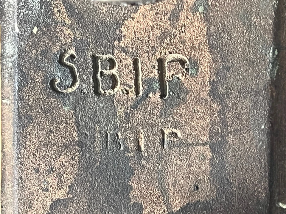 Placa de pared de botón de ascensor antiguo de bronce de los años 20-30 con interruptores Foto 4 de 4