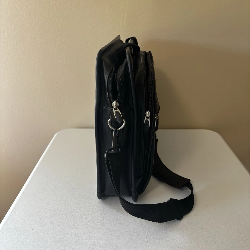 Targus 17» черный кожаный ноутбук компьютер чехол сумка через плечо ремень TLE400 - Изображение 4 из 4