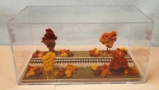 N SCALE SINGLE TRACK 8" -DISPLAY CASE "FALL FOLIAGE  SCENE" FOR ANY N TRAIN