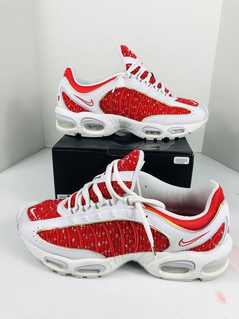 nike air max tailwind x supreme