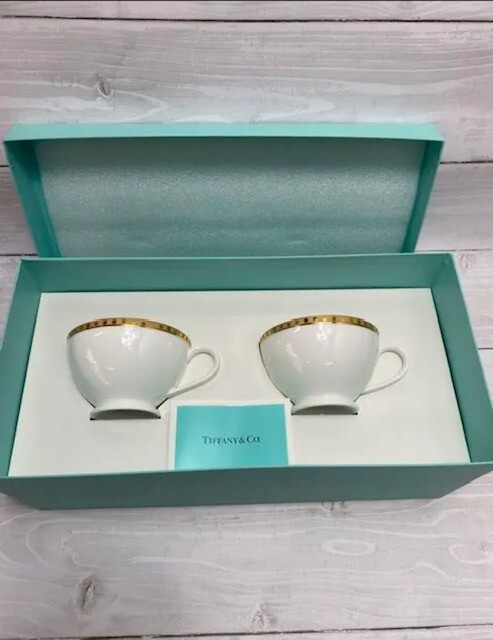 TIFFANY & Co Gold Band Pair of Tea Cups & Saucers Authentic Boxed