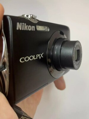 Nikon COOLPIX S3000 Digital Camera 12.0MP 4x Optical Zoom with