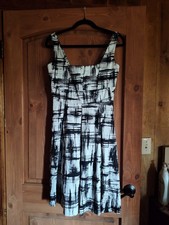 Calvin Klein Women's Sleeveless Knee-Length Dress, Size L