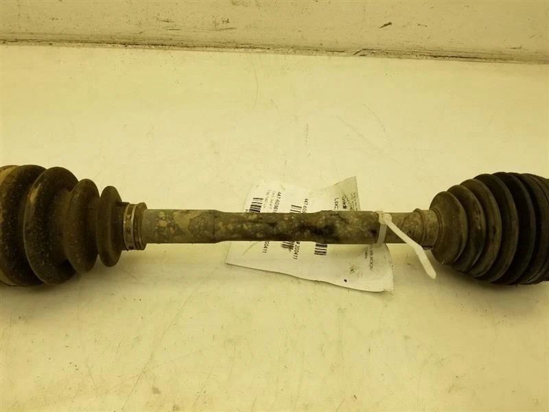 04-06 SCION XB 1,5 L TRACCIÓN DELANTERA EN EL LADO DEL CONDUCTOR EJE DELANTERO EJE Foto 3 de 4