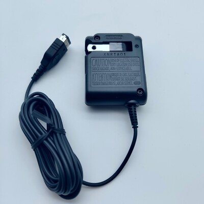 Nintendo Gameboy Advance SP (NTR-002)  OEM AC Charger Japan & USA Ladekabel