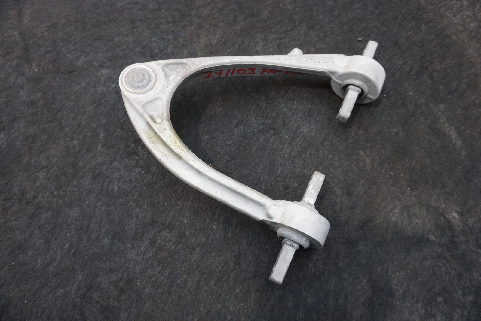 Set 2 Front Left Upper & Lower Control Arm OEM 235132 Ferrari California 2012-14