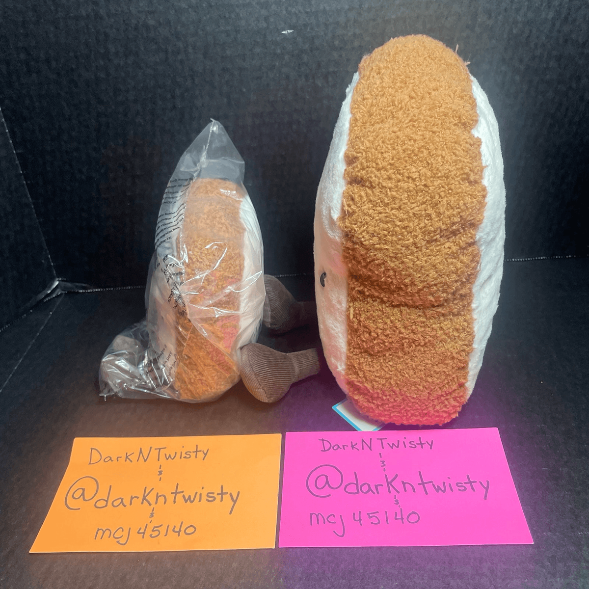 NOW FREE SHIP!! BNWT SET OF 2 JELLYCAT AMUSEABLE TOAST LARGE AND