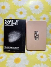 Make Up For Ever HD Skin Matte Velvet Powder Foundation 2R24  ~ New In Box