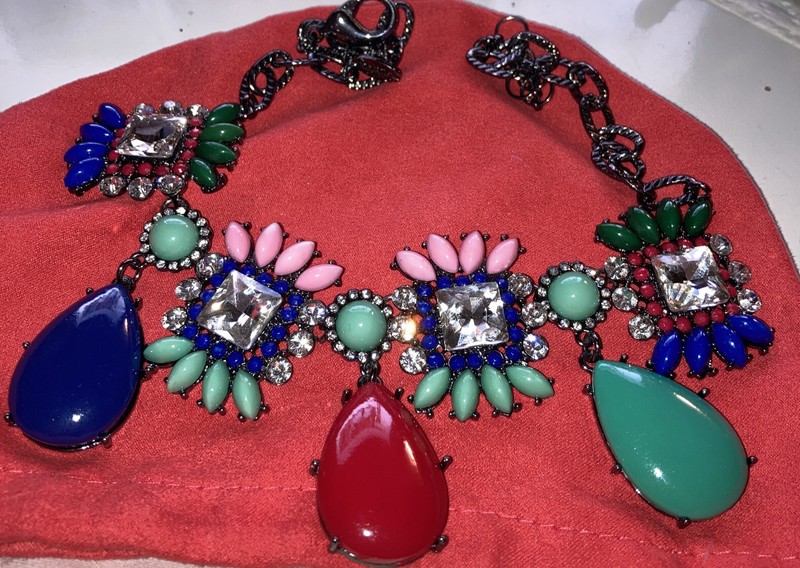 Amrita  Singh  Flower  statement necklace, vintage.