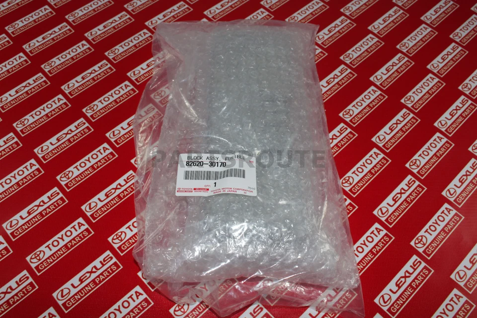 Bloque de enlace fusible OEM 82620-30170 Lexus IS250 IS350 GS300 GS350 GS430 GS460 Foto 2 de 4